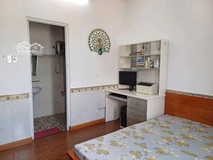 bán căn góc 199nkkn 83m2,2pn,2wc giá 2,9tỷ.call mr hà.