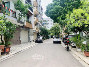 bán nhà phân lô phúc hoa, phú thượng, tây hồ. 5 tầng, 6 ngủ, vỉa hè ô tô tránh hơn 300tr/m2