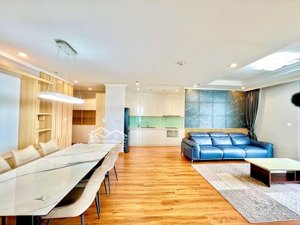 cho thuê căn hộ 3 phòng ngủ 2wc diện tích 127m2 tại vinhome central park