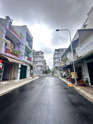 cho thuê mtnb nguyễn trường tộ 4x19m 2 lầu st 4pn 5vs 20tr tl