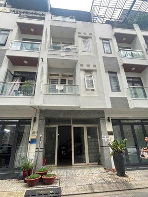 12,5 tỷ giá bán nhà thoại ngọc hầu, q. tân phú, diện tích: 4x18m. hẻm ôtô thông nhà đẹp 3 tấm