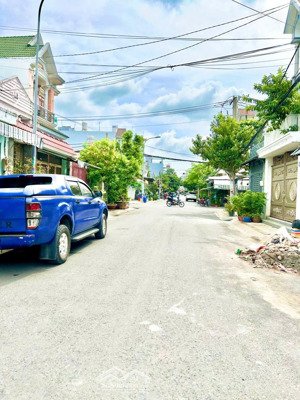 bán gấp mtkd đường nguyễn thị thơi phường hiệp thành quận 12 dt 5x28m giá 8,5 tỷ