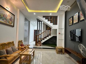 nhà đẹp 3 tầng kđt hà quang ii, giá tốt cần bán chì 7,350 tỷ. lh 