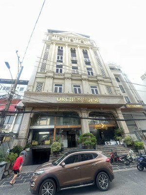 bán toà chdv ung văn khiêm-q.bình thạnh- diện tích: 13mx20m- 7tầng, hđt: 350tr/tháng - gía: 45 tỷ