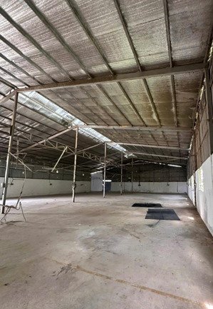 kho đẹp cần cho thuê với giá rẻ diện tích 700m2 ở đường nguyễn bình