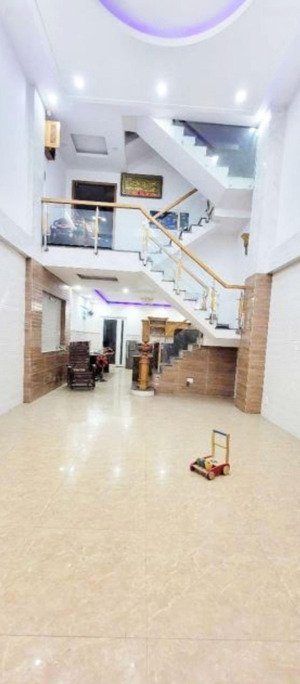 bán nhà khu y tế kỹ thuật cao 75m2 (5x15) 7.2 tỷ 5 tầng btct 6 phòng ngủ xe hơi ngủ nhà