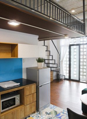 cho thuê căn hộ gác duplex siêu đẹp, ban công, full nội thất tại thảo điền quận 2. lh 