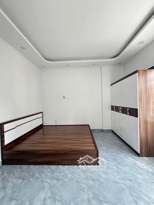 n4641. chính chủ cho thuê nhà nguyên căn tại chợ hàng cực đẹp về ở ngay