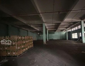 kho diện tích 760m2 cần cho thuê gấp ở huỳnh tấn phát có pccc