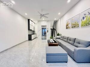 6 TẦNG THANG MÁY TRUNG TÂM BA ĐÌNH - DT 42M2 MT 4.6M CHỈ 11 TỶ