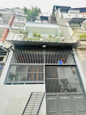 hiếm! nhà 3 tầng - 52m2- kế phú mỹ hưng - q7 - nhỉnh 7 tỷ