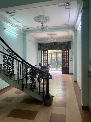 nhà 4 tầng hẻm xe hơi 8m, 4 tầng, ngay ngã 4 hàng xanh, khu đồng bộ dân trí, an ninh, tiện ích