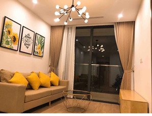cực hiếm! chính chủ cần bán căn hộ 2 phòng ngủ,view hồ đẹp,chung cư vinhomes skylake. lh 