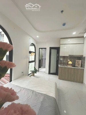 bán nhà khu vực hoa bằng: dt:64m.6tầng. mt:5,6m. giá:20,5 tỷ