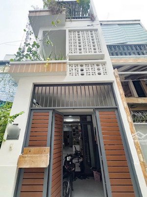 ngộp! bán nhà 37m2 xây 2 lầu đường lê thúc hoạch, tân phú. gần thpt trần phú. hẻm 7m. sẵn sổ