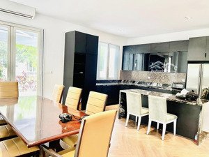 cho thuê bt vinhomes rivweside, giá 65tr/1 tháng. liên hệ 