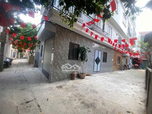 hiếm. còn sót 1 căn gần đại lộ và vành đai 4, ngõ 4m, gần ô tô tránh. dt 40m2, 4 tầng. giá 4,05 tỷ