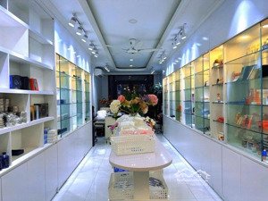 bán nhà mặt phố văn quán , hà đông 46m2 5 tầng 4.2mt kinh doanh sầm uất. giá 13,x tỷ