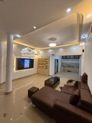 bán nhà riêng phố tây sơn, lô góc, mặt tiền 5.3m, nhà cách mặt phố chưa đến 5m