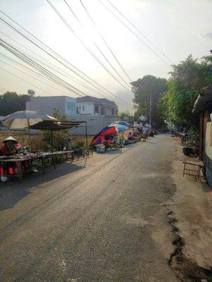 bán dãy trọ mt nhựa khu vực nhiều công ty xí nghiệp, sổ hồng full thổ cư