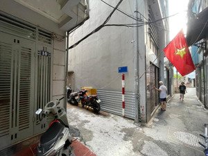 30m² phú thượng _ 4 tầng 3 ngủ kiên cố_ lô góc thoáng sáng, gần mặt đường