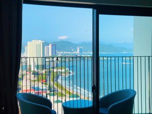 bán căn view hồ bơi rẻ nhất giá 3.850 , căn view biển hướng đông bắc đẹp giá 4.650 tỷ 