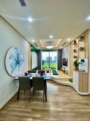 bán căn 2 ngủ landmark - full nội thất sổ sẵn giá chỉ 6,x tỷ