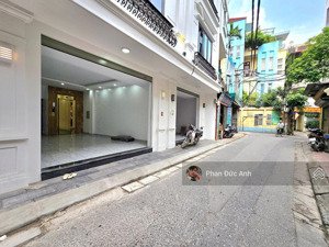 cực hiếm nhà mới 50m , 7 tầng thang máy trung tâm ba đình lô góc, vỉa hè, ô tô tránh