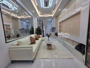 cực rẻ! tô vĩnh diện, ngõ nông, gần phố, 25m ô tô tránh, nhà xây mới tinh, full nội thất, ở ngay