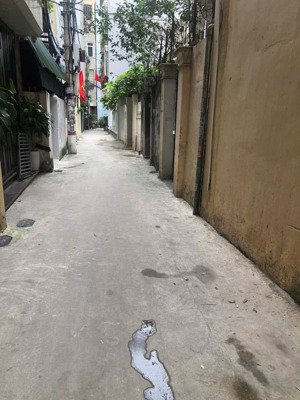 bán nhà tại giáp bát_ hoàng mai _ hà nội dt,40m ,5 tầng, mt 4,5m, giá 8,6 tỷ