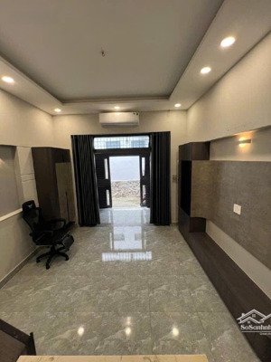 chủ cần bán gấp nhà thống nhất p10 gần bệnh viện hồng đức 4x14 nở hậu 5.3tỷ còn bớt