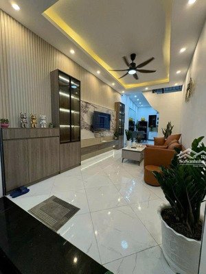 hiếm! bán nhà phân lô tây hồ 45m2 4 tầng nhà xây mới đẹp full nội thất cao cấp gần hồ tây