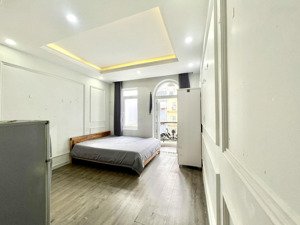 cho thuê căn hộ studio bancol, có máy giặt riêng, rộng 27m2, ngay cầu vượt 3 tháng 2 quận 10