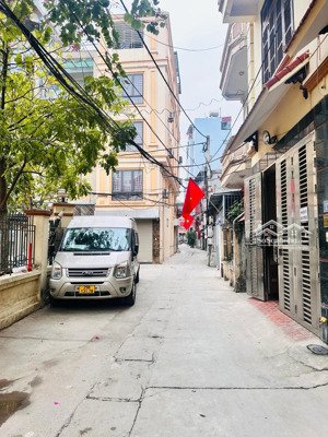 bán nhà phạm văn đồng-ô tô đỗ cửa-10m ô tô tải tránh-30m ra phố-7 tầng - thang máy| giá chỉ 10 tỷ