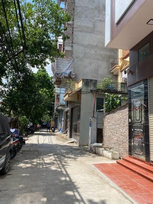 oto đỗ ngay cạnh nhà - nhà đẹp 5 tầng 33m2 chỉ 4,5 - vị trí đắc địa gần bệnh viện k