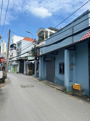 cho thuê nhà nguyên căn mặt đường thông, 120m2