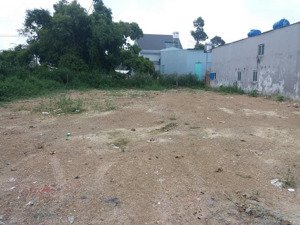 đất tc 100% xã tân thạnh đông, củ chi. 8m x 25m, cách ngã tư tân quy 2km, cách nguyễn kim cương 10m