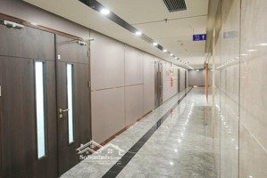 bán sàn văn phòng vinaconex diamond tower giá từ 46 triệu/m2 bàn giao luôn, đã tách sổ ký luôn hđmb