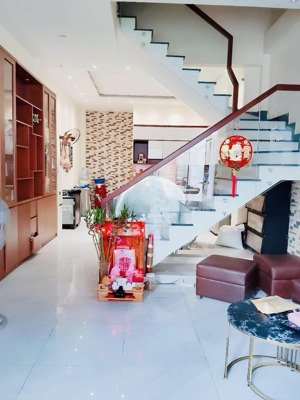 bhh - bình tân - 76m2 (4x19m), 4pn hẻm 8m thông - 8 tỷ tl