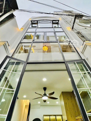 bán nhà đẹp mới đường huỳnh văn bánh phú nhuận hướng tây nam 2 lầu 2 pn