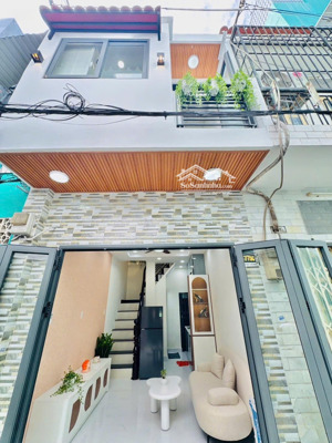 bán nhà 1 trệt 1 lầu cho gia đình trẻ chỉ nhỉnh 3ty đường hoa hoa thám full nội thất