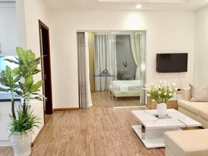 bán căn hộ times city, 9 tỷ, 83m2, đẹp, nhiều tiện ích liên hệ 