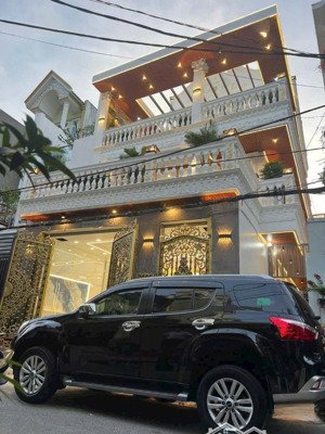 bán nhà đường nguyễn ảnh thủ, tân chánh hiệp, dt 7.6m x 20m, 3 tầng kiên cố, giá 9.59 tỷ
