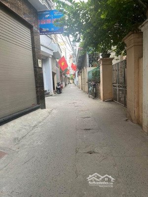 bán gấp!!! nhà đức diễn 33m2 5 tầng giá 5,6 tỷ - 20m ra phố