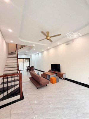 giật mình cho thuê phòng trọ ( phòng lẻ ocp2,3 ) chỉ từ 2tr5 ,3tr ,4tr ,5tr vệ sinh chung, khép kín