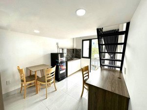 phòng gác 25m2 - ban công 5,9triệu full nt ngay phan văn trị bình thạnh