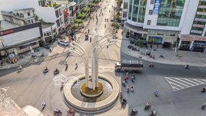 cho thuê toà nhà 1 hầm 6 tầng mặt tiền trần hưng đạo - trung tâm long xuyên