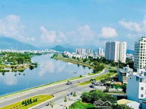 bán nhà đường vành đai 2,đối diện sungroup ngang 8m,chỉ 29ty, giá thuê full 10 phòng 90trieu/tháng