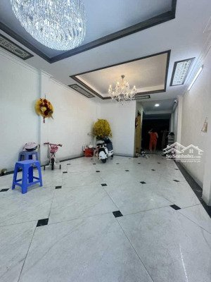 hiếm - nhà đẹp nguyễn văn cừ, 58m2, 7 tầng thang máy, ô tô tránh, kinh doanh chỉ 20 tỷ, 