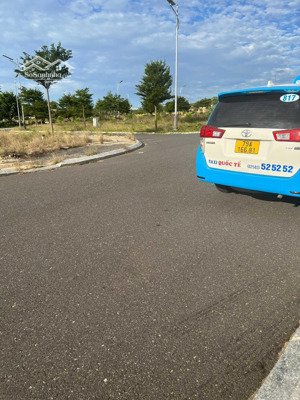 bán nhanh lô góc kinh doanh cafe phân khu para grus dự án kn paradise cam ranh giá sốc